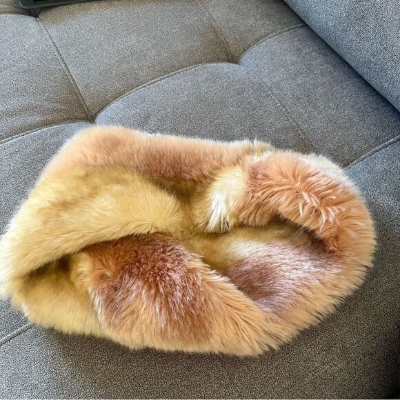 Anthropologie Renata Ombre Faux Fur Cowl Scarf in Neutral Pink Rose NWOT - Picture 7 of 7